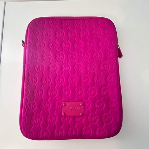 Michael Kors Other - Michael Kors iPad case